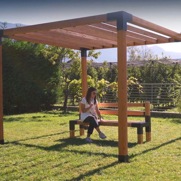 Hovedbilde PERGOLA TERMOFURU BYGGESETT 2,4m X 2,4m X 2,4m